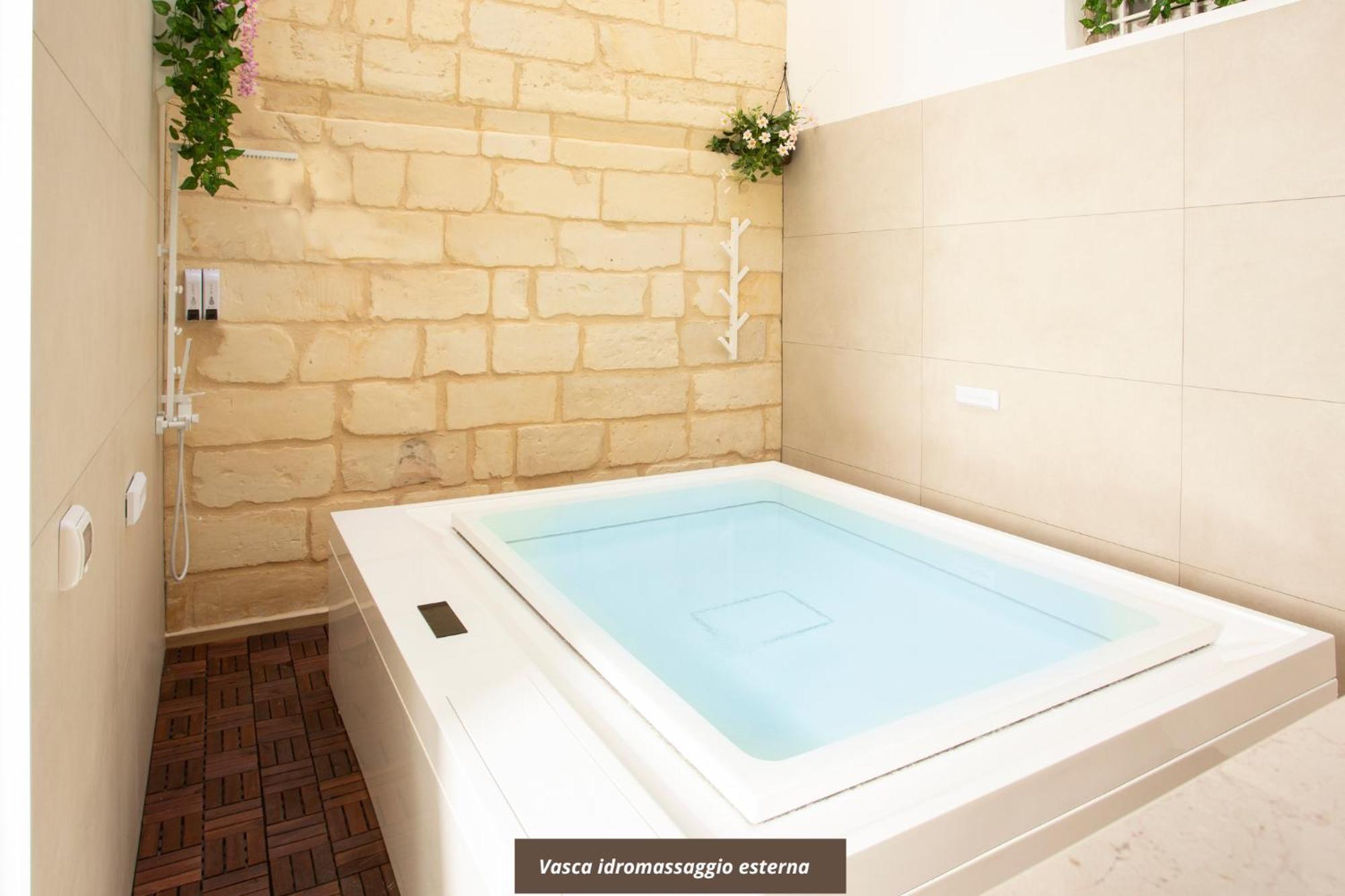 Don Carlo Suite Relais Free Parking - Lecce Selection ภายนอก รูปภาพ